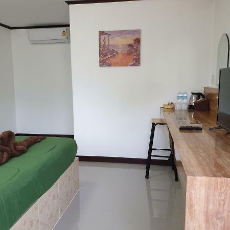 Rung Inn Homestay Ранонг Экстерьер фото