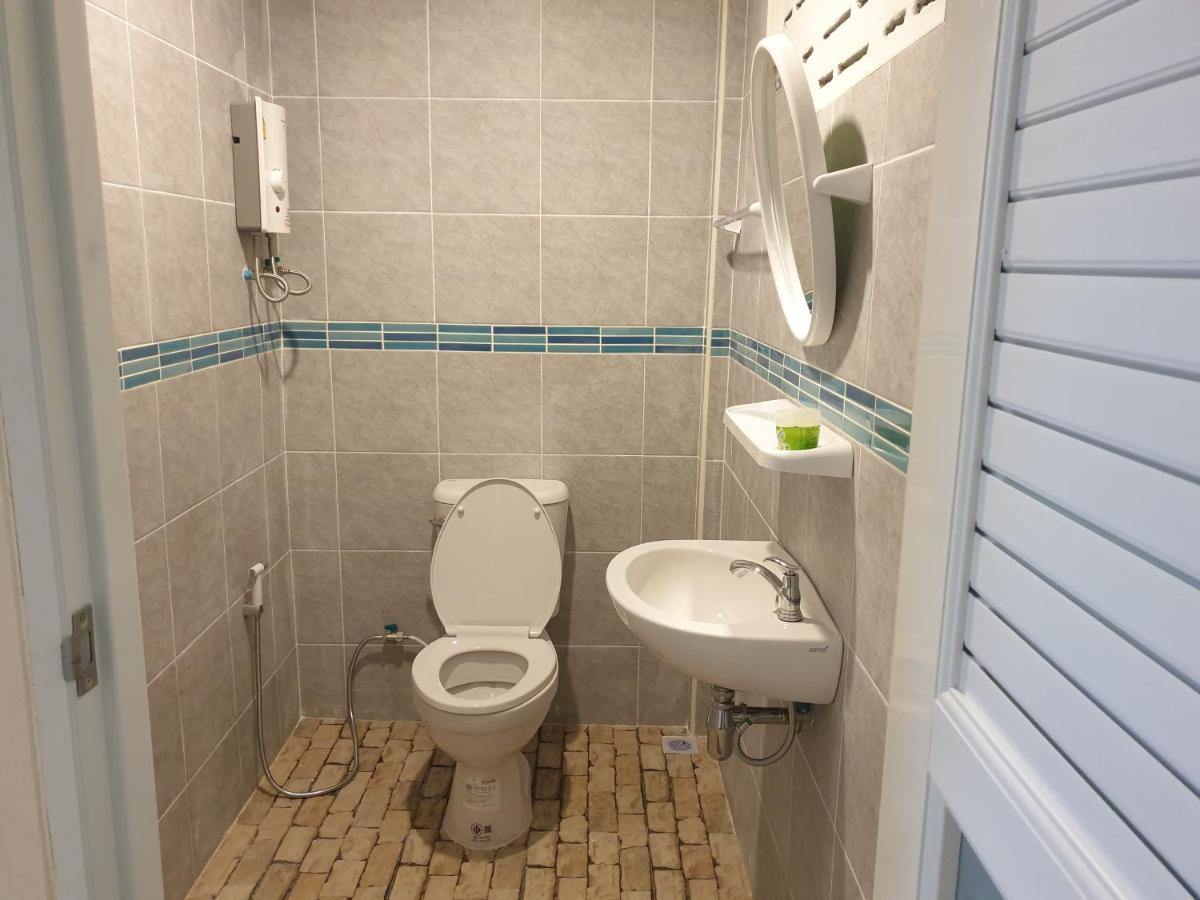 Rung Inn Homestay Ранонг Экстерьер фото